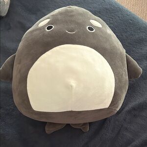 Squishmallows Gray and White Stuffed Animal